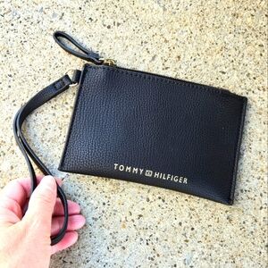 Tommy Hilfiger • Women's Black Wallet/Wristlet